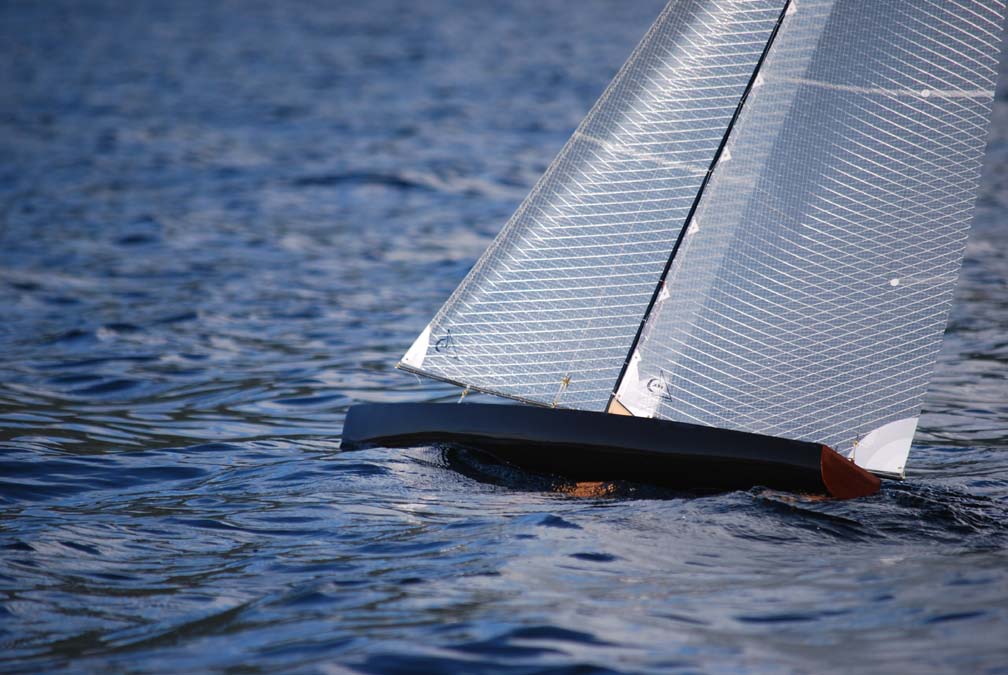 rc sailboat hull